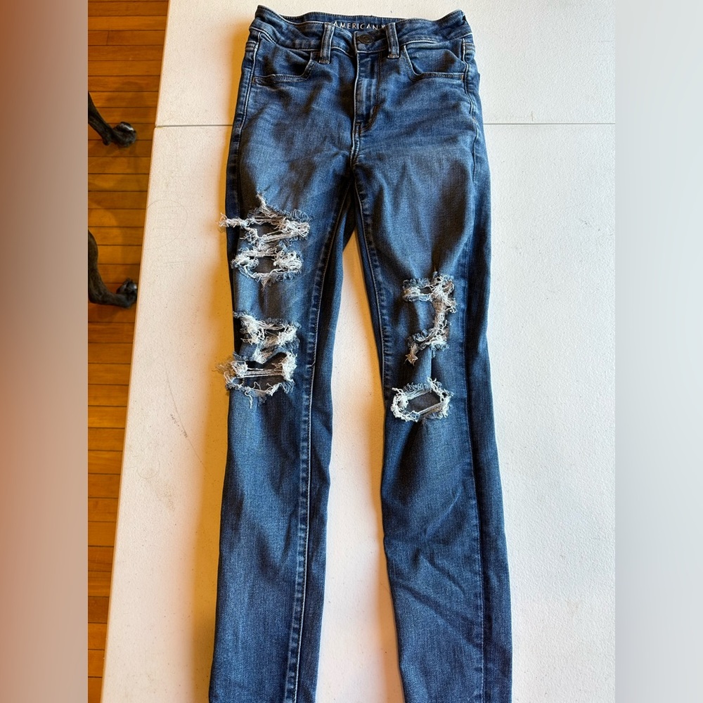 american eagle size 2 skinny jeans